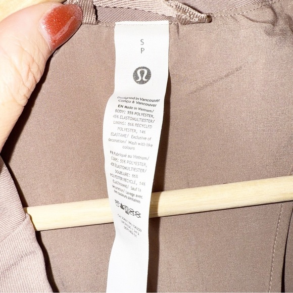 NWT Lululemon Relaxed-Fit Twill Blazer Taupetastic, Size Small - Picture 5 of 7